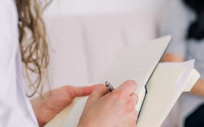 Les 7 Qualités Essentielles d’un Bon Biographe